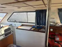 वर्क बोटी विक्रीसाठी