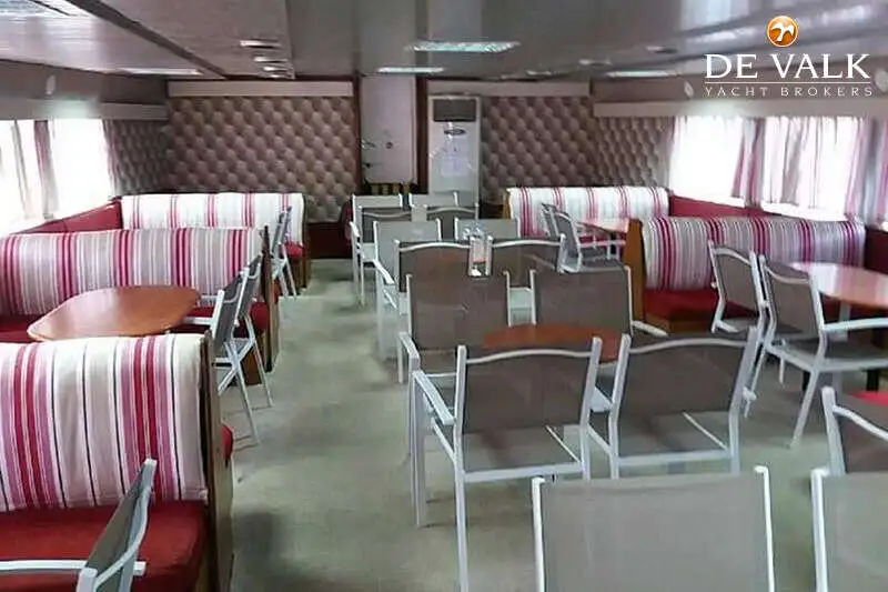 क्रूझ जहाज विक्रीसाठी