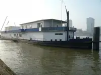 बार्ज विक्रीसाठी