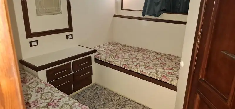 क्रूझ जहाज विक्रीसाठी