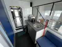 कंटेनर जहाज विक्रीसाठी