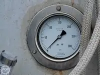 लाइफबोट विक्रीसाठी