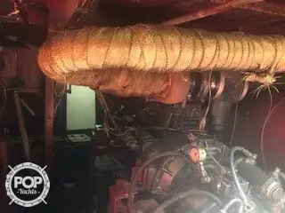 पुरवठा जहाज विक्रीसाठी