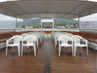 क्रूझ जहाज विक्रीसाठी