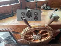 ट्रॉलर विक्रीसाठी