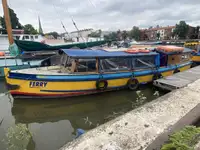 फेरी जहाज विक्रीसाठी