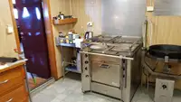 तेल/रासायनिक टँकर विक्रीसाठी