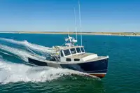Purse seiner विक्रीसाठी