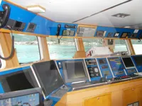 मासेमारी नौका विक्रीसाठी