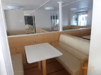 फेरी जहाज विक्रीसाठी