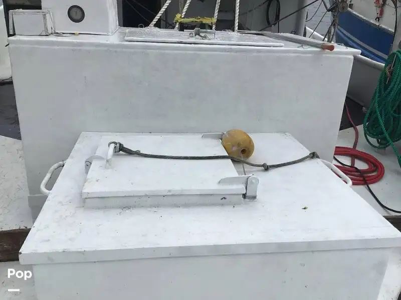 ट्रॉलर विक्रीसाठी