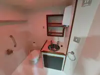 पायलट बोट विक्रीसाठी