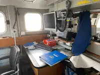 वर्कबोट विक्रीसाठी