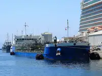 Oil/Chemical tanker विक्रीसाठी