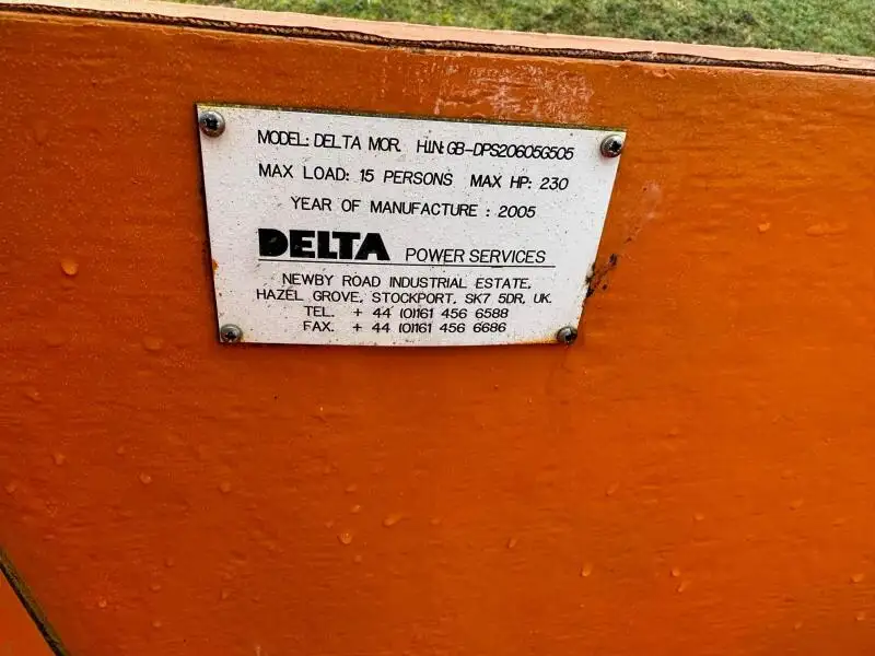 रिजिड इन्फ्लेटेबल बोट विक्रीसाठी