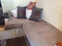 टोबोट विक्रीसाठी
