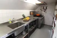 फ्लोटिंग हॉटेल विक्रीसाठी
