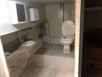 पुरवठा जहाज विक्रीसाठी
