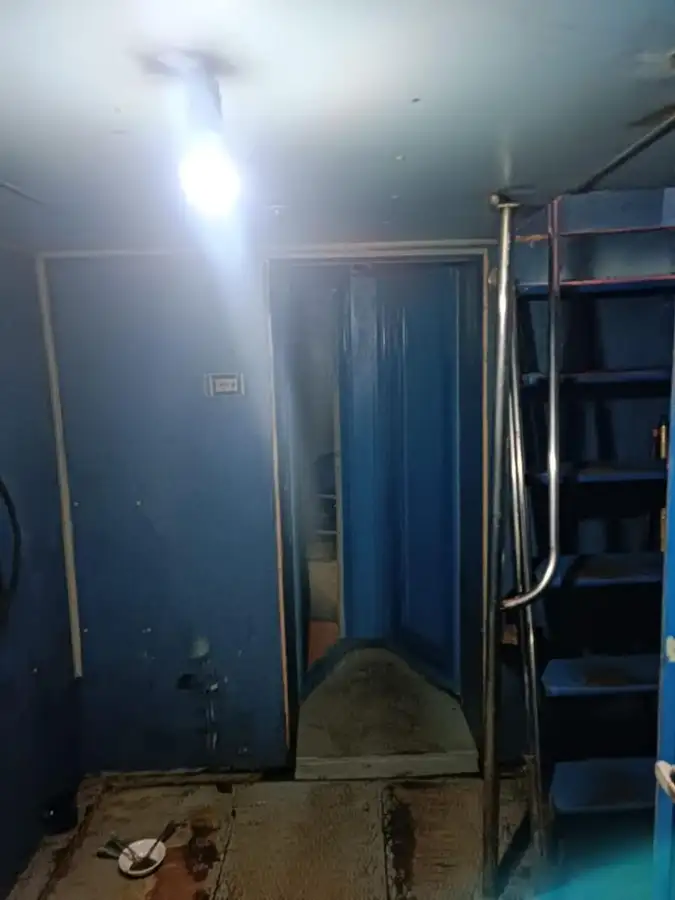 वर्क बोटी विक्रीसाठी