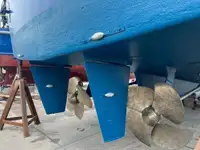 गस्त नौका विक्रीसाठी