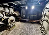 पायलट बोट विक्रीसाठी