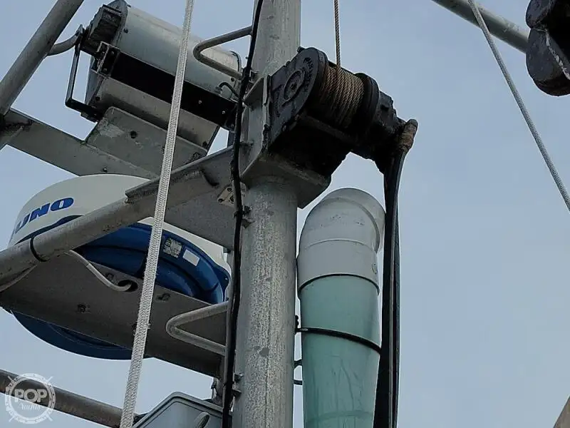 लाइफबोट विक्रीसाठी