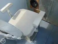 गस्त नौका विक्रीसाठी