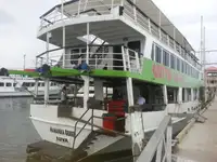 फेरी जहाज विक्रीसाठी