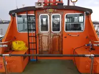 लाइफबोट विक्रीसाठी