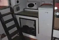 पायलट बोट विक्रीसाठी