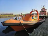 रिजिड इन्फ्लेटेबल बोट विक्रीसाठी