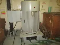 रेफ्रिजर जहाज विक्रीसाठी