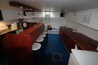 बार्ज विक्रीसाठी