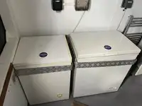 कंटेनर जहाज विक्रीसाठी