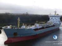 तेल/रासायनिक टँकर विक्रीसाठी