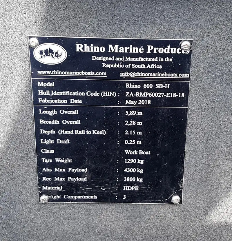 कंटेनर जहाज विक्रीसाठी