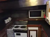 सर्वेक्षण जहाज विक्रीसाठी