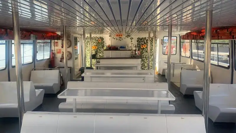क्रूझ जहाज विक्रीसाठी
