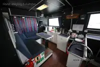 कॅटामारन विक्रीसाठी