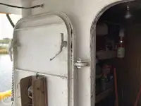 ट्रॉलर विक्रीसाठी