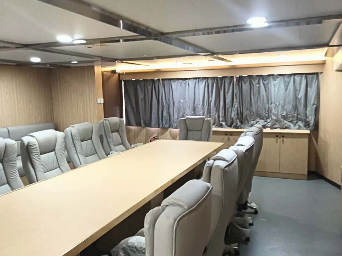 कॅटामारन विक्रीसाठी