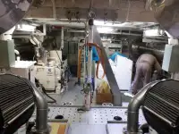 गस्त नौका विक्रीसाठी