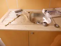 टोबोट विक्रीसाठी