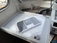 गस्त नौका विक्रीसाठी