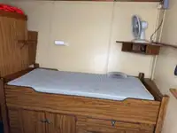 टोबोट विक्रीसाठी
