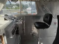 क्रू बोट विक्रीसाठी