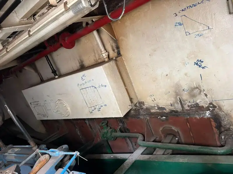फेरी जहाज विक्रीसाठी