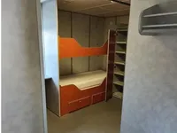 वर्क बोटी विक्रीसाठी