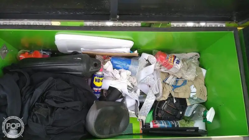 कंटेनर जहाज विक्रीसाठी