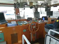 सर्वेक्षण जहाज विक्रीसाठी